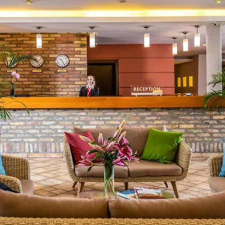 Budapest Airport Stacio Wellness & Konferencia Hotel 4*
