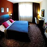 Hotel Budapest Airport Stacio Wellness & Konferencia Vecses