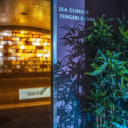 فندق Budapest Airport Stacio Wellness & Konferencia 4*