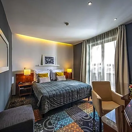 Budapest Airport Stacio Wellness & Konferencia מלון 4*