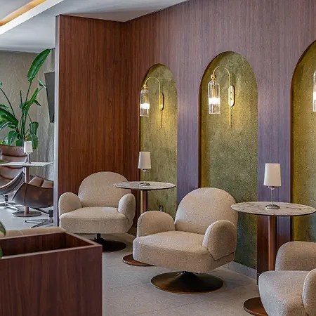 Budapest Airport Stacio Wellness & Konferencia מלון 4*