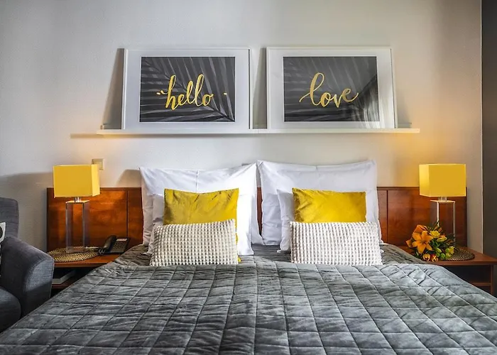 Budapest Airport Stacio Wellness & Konferencia 酒店