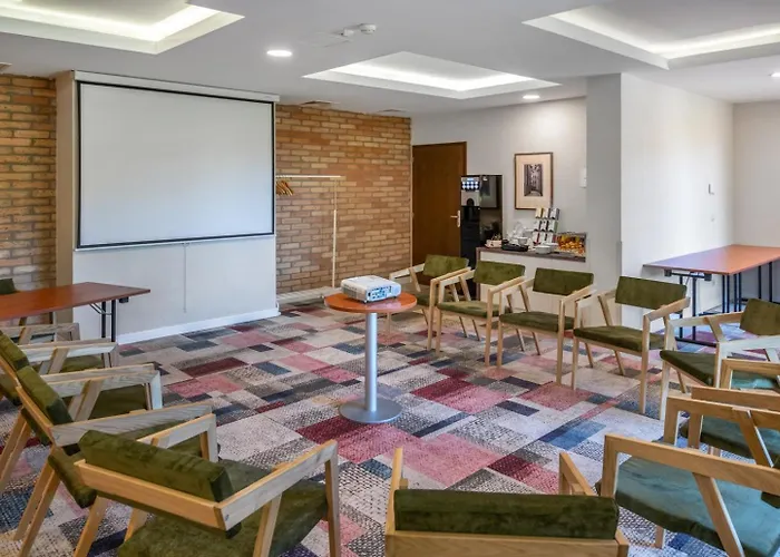 酒店 Budapest Airport Stacio Wellness & Konferencia 韦切什