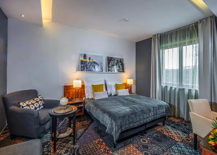 Budapest Airport Stacio Wellness & Konferencia 酒店 韦切什