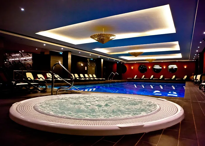 酒店 Budapest Airport Stacio Wellness & Konferencia 4*