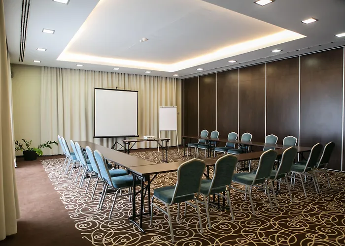 Budapest Airport Stacio Wellness & Konferencia 4*