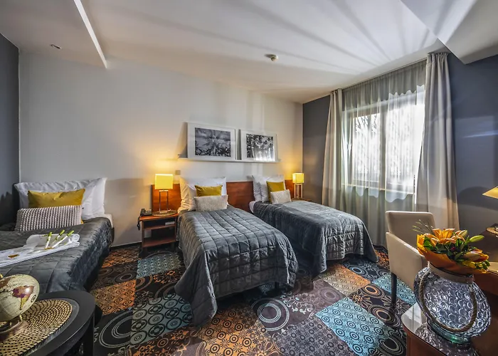 Budapest Airport Stacio Wellness & Konferencia 4* 韦切什